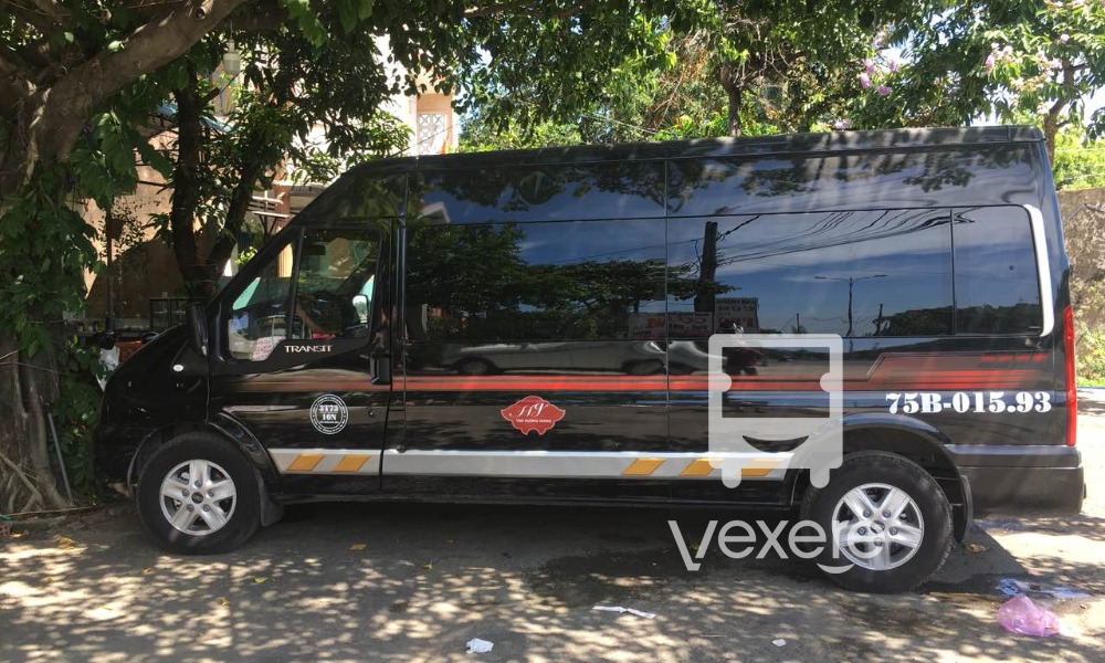 Xe Hương Giang Limousine đi Đà Nẵng