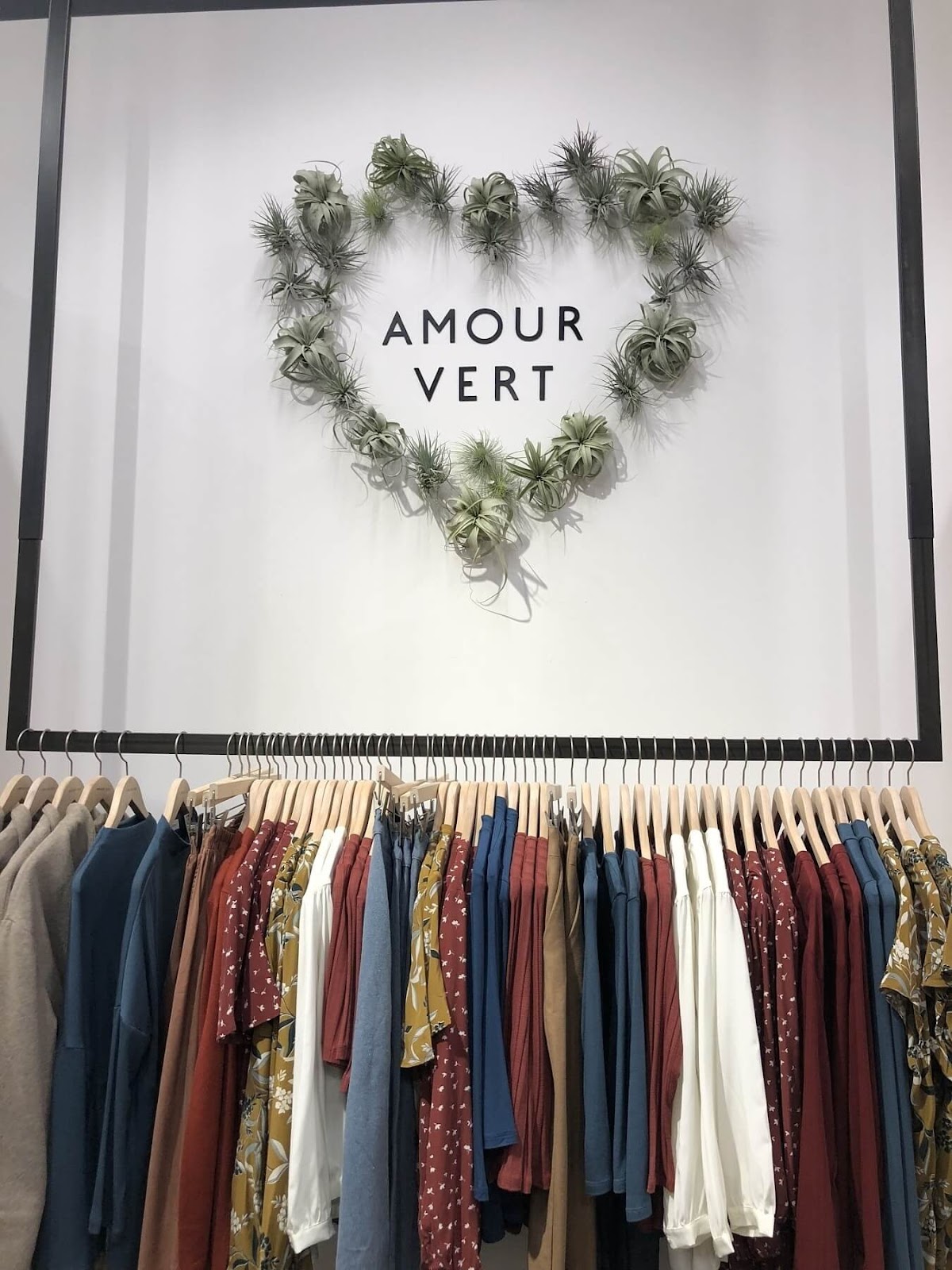 Amour Vert: A Sustainable Clothing Brand