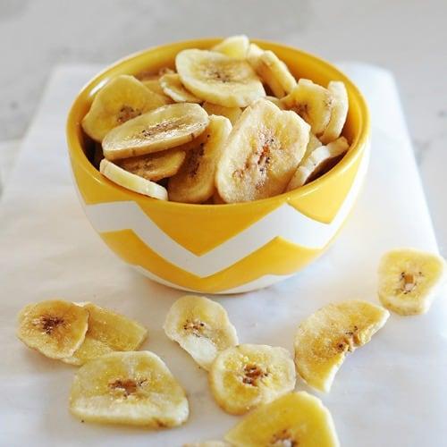 Homemade Baked Banana Chips Recipe | MOMables