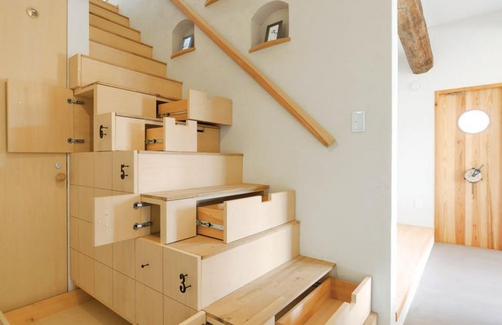 Praktis! 9 Furniture Multifungsi yang Wajib Anda Miliki di Rumah Sempit