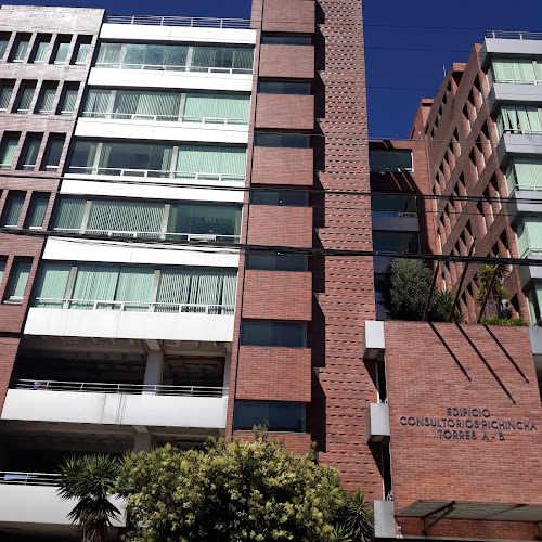 CLINICA DENTAL DENTARIS - Dentista