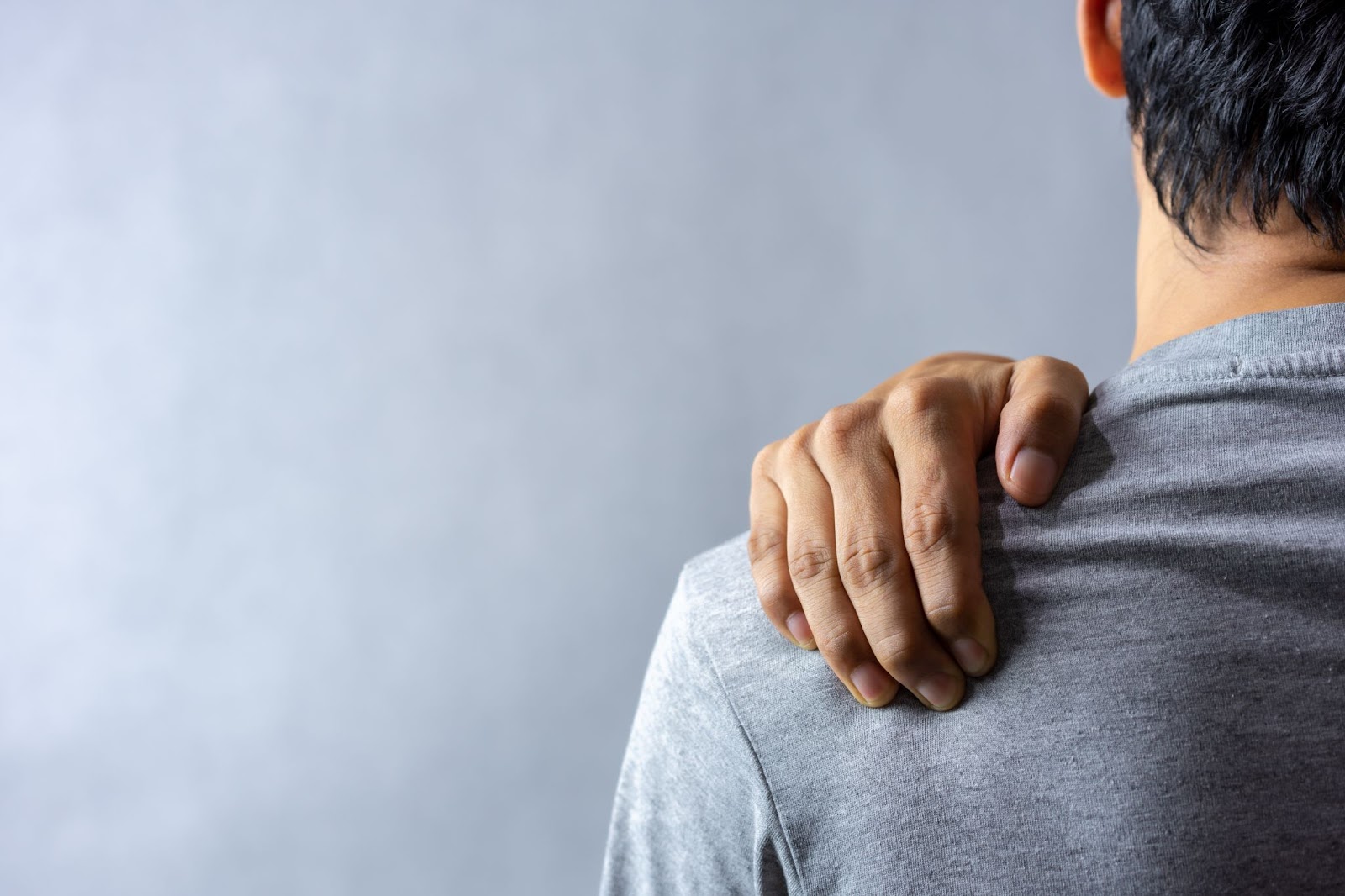 Chiropractor Help Treat Shoulder Pain in Delray Beach