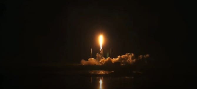 SpaceX Launches 48 Internet and Geospatial Reconnaissance Satellites 2