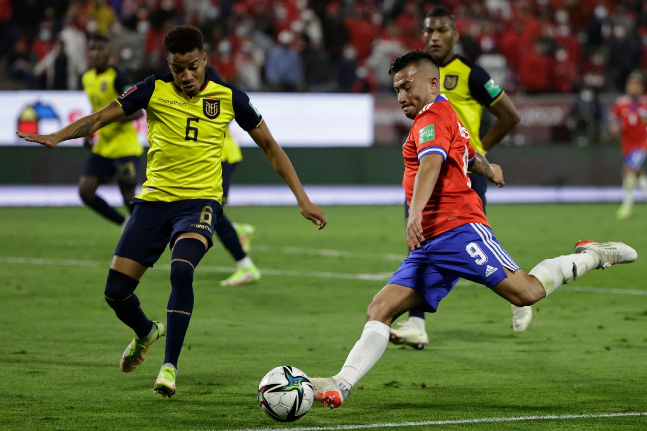 Ecuador v Chile