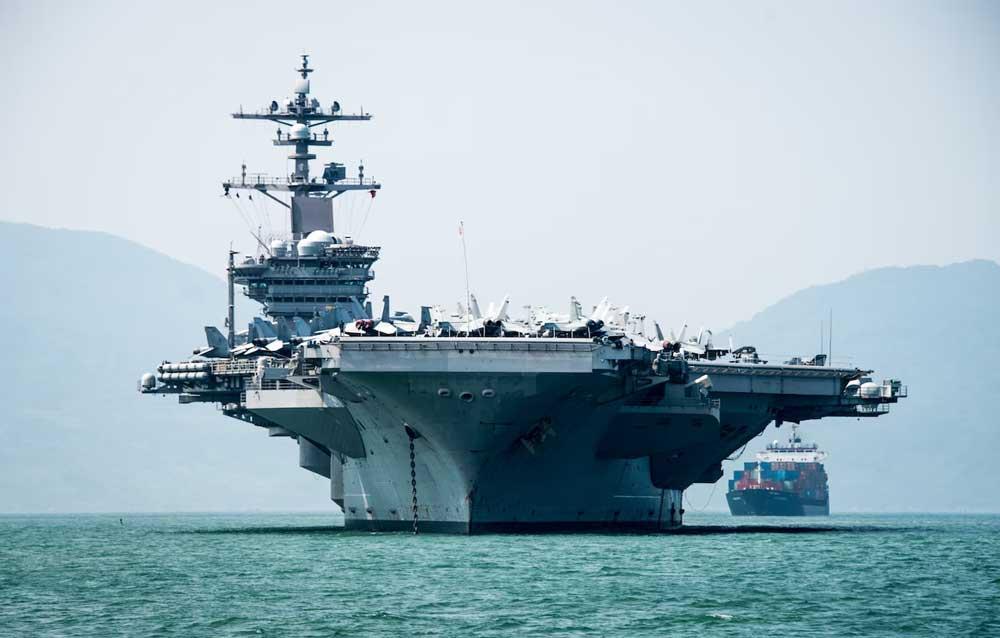 https://www.rfa.org/vietnamese/special-reports/us-vn-relationship/images/uss-carl-vinson.jpg