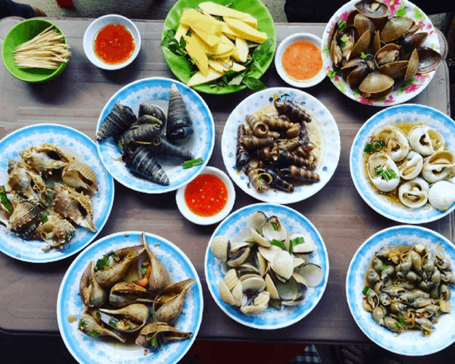 Surf Bar - quán cafe view biển quy nhơn