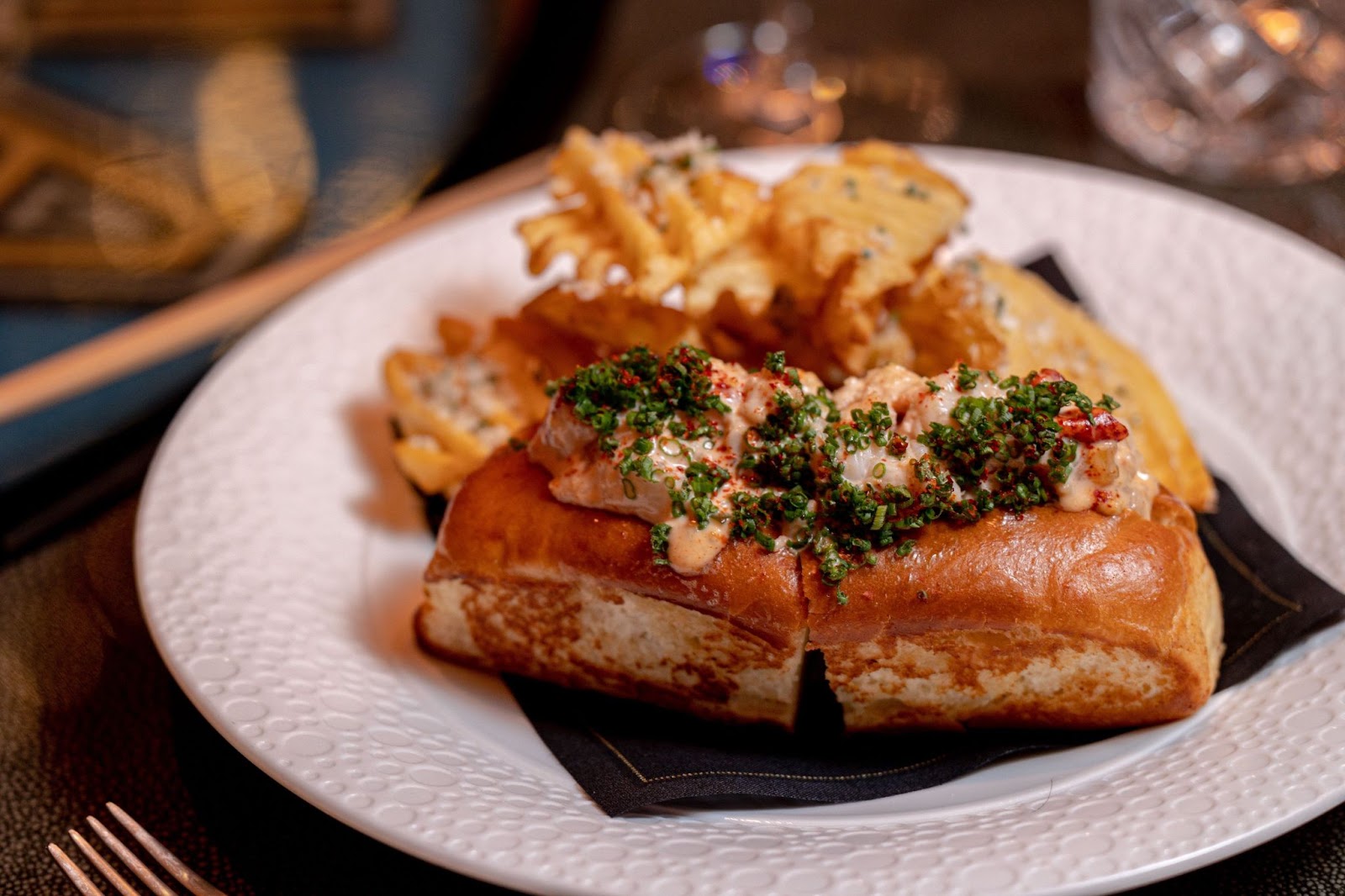 a photo of a lobster roll from Caviar Bar