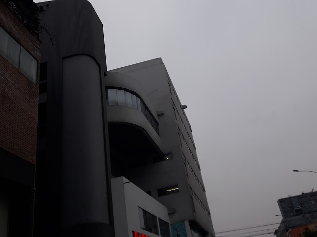 Av. Petit Thouars 4350, Miraflores 15046, Perú