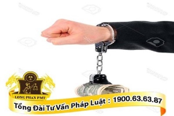 Người dưới 18 tuổi phạm tội cướp tài sản và hưởng án treo