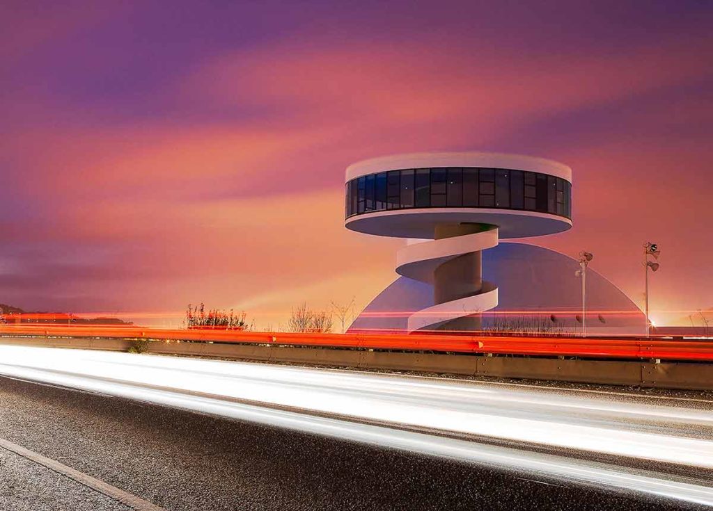 landmarks in spanish niemeyer centre