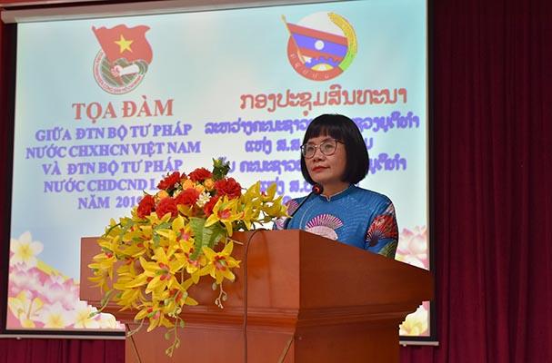 https://moj.gov.vn/qt/tintuc/PublishingImages/2019/Thang%206/Dang%20Doan%20the/15.06.2019%20DTN%20toa%20dam/15.06.2019%20dtn%20toa%20dam%20(1).jpg