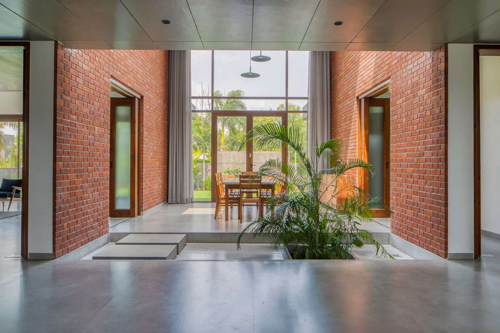 Climate-Responsive Courtyard