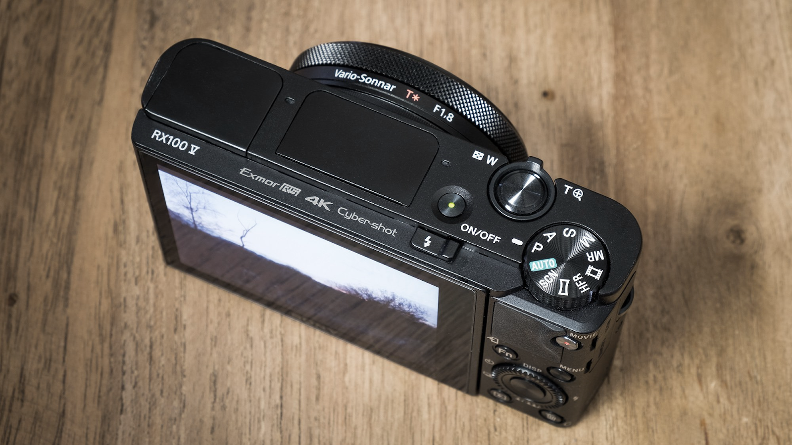 02รีวิวกล้อง Sony Cyber-shot RX100 V4