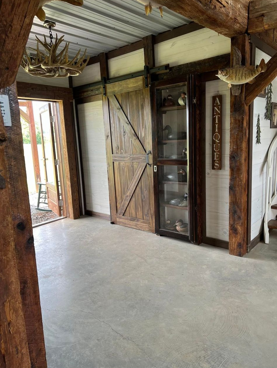 hunting lodge barndominium barn doors