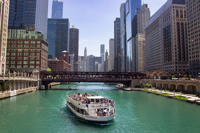 Chicago River cruise