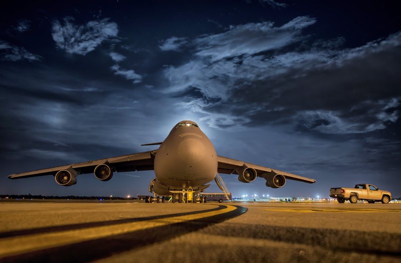 Plane on Runway at night - is flying at night dangerous?