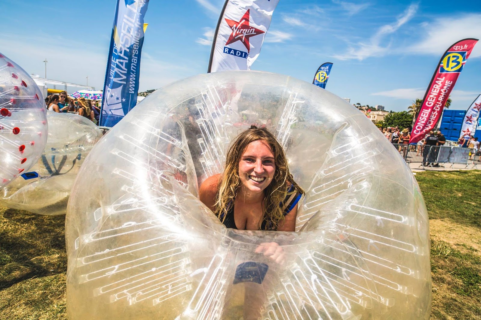 Le bubble bump : entrez dans une bulle gonflable et la partie commence !