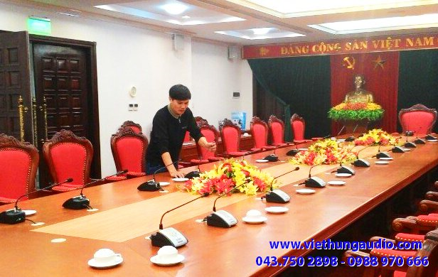 cac-chinh-sach-tại-Viet-Hung-va-dich-vu-ho-tro-khach-hang2.jpg