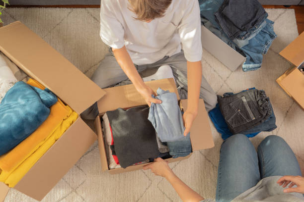 cardboard boxes, carry valuable clothing items, packing cubes