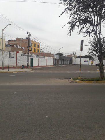 Opiniones de Futbol Real USMP en Trujillo - Escuela