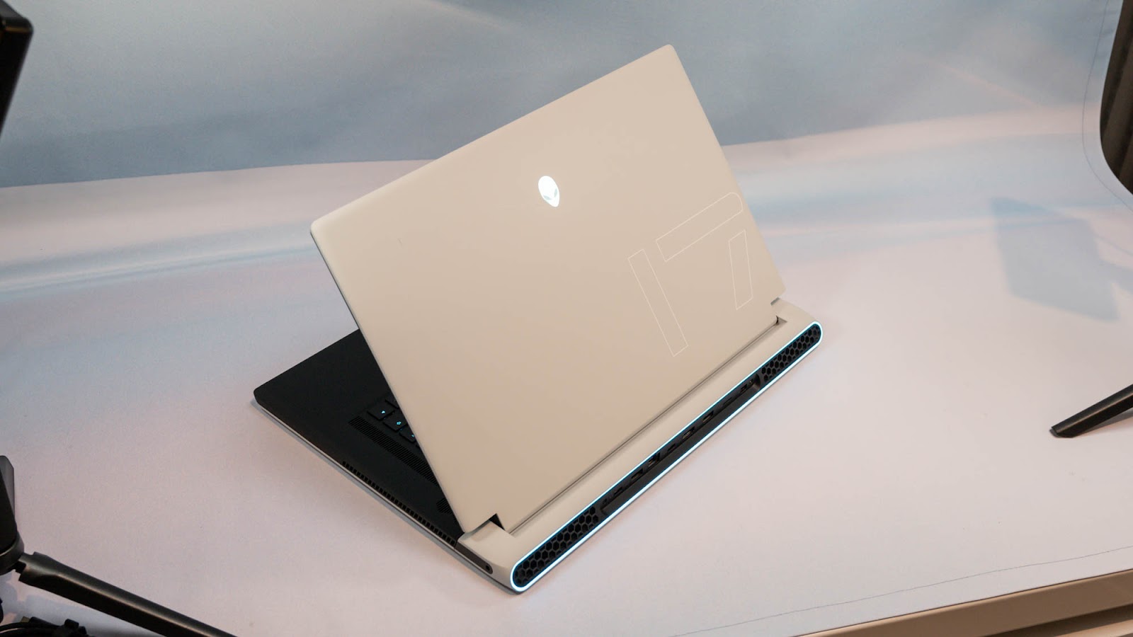 This image shows the Alienware X17 R2 on the table.