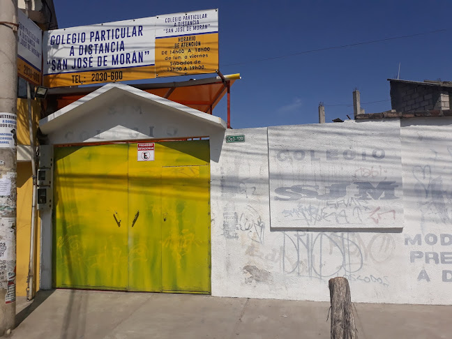 Opiniones de Colegio Particular A Distancia "San Jose De Moran" en Quito - Universidad