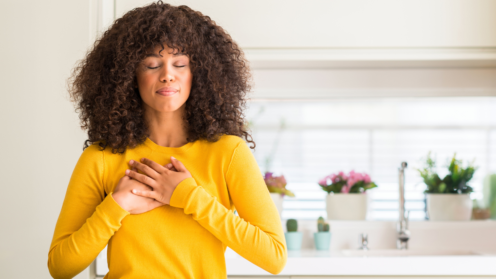 woman doing easy steps to manifest