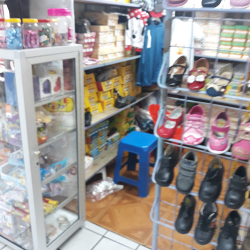 Opiniones de Venta De Zapatos Infantiles Local 56 en Quito - Zapatería