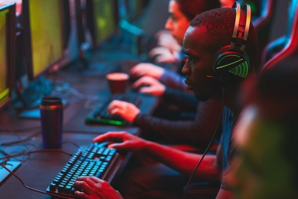 gamers competing
