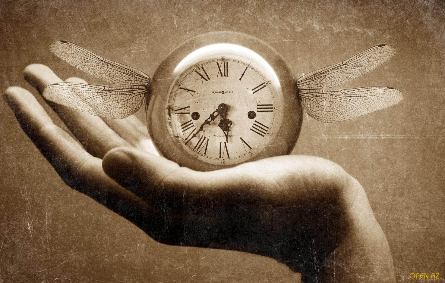 Время жить основная мысль. Часы вечности. Часы жизни. Часы в прошлое. Потеря времени.