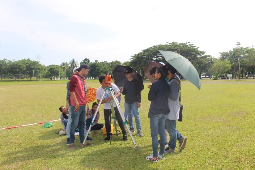 BSGE-1 students performing Traversing Exercise in General Surveying Class