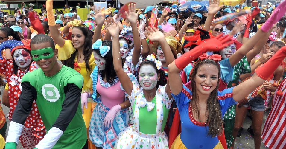 2014.02.28-De-bloco-em-bloco-imagem01-UOL.jpg