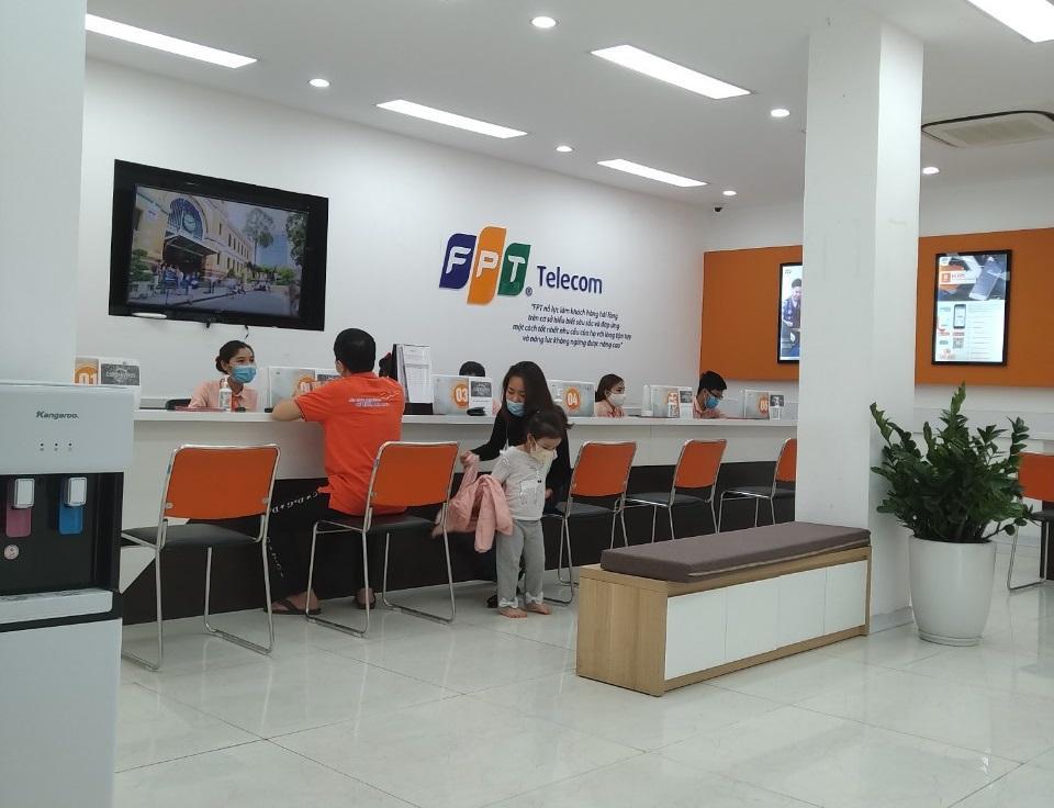 Phòng giao dịch của nhà mạng FPT phục vụ tư vấn, xử lý yêu cầu của khách hàng