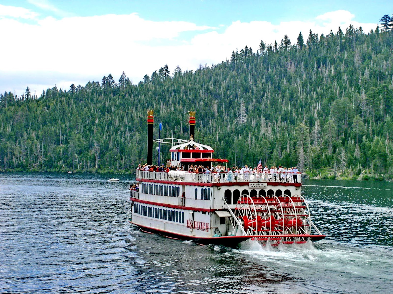 Things to Do in Lake Tahoe: MS Dixie II