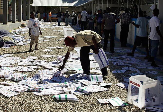 http://haitiantimes.com/wp-content/uploads/2015/03/haiti_election_1129.jpg