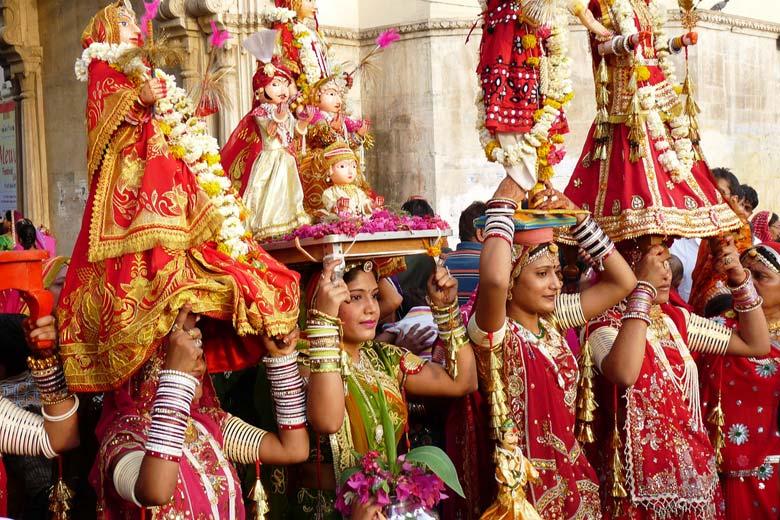 C:\Users\Apoorva\Desktop\Festival-of-Gangaur-in-Rajasthan.jpg