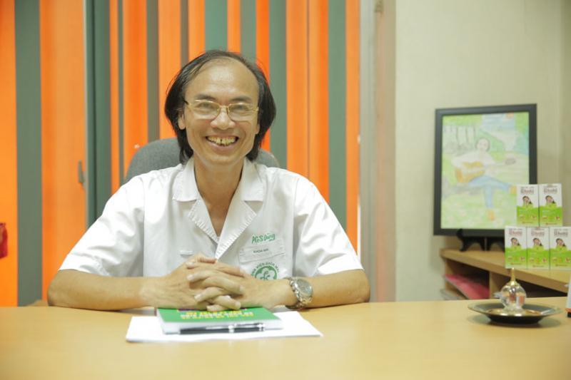 Bác sĩ Dũng còn là Nguyên Trưởng khoa Nhi – bệnh viện Bạch Mai