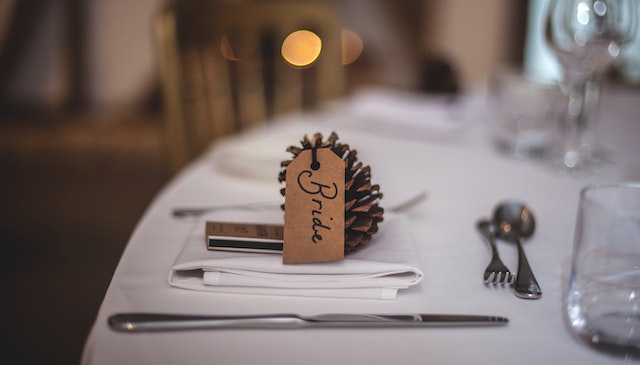Bride tag on the table