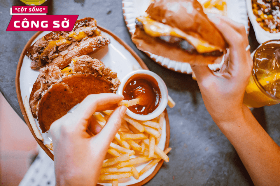 Người mắc bệnh mỡ máu nên hạn chế các loại thức ăn nhanh