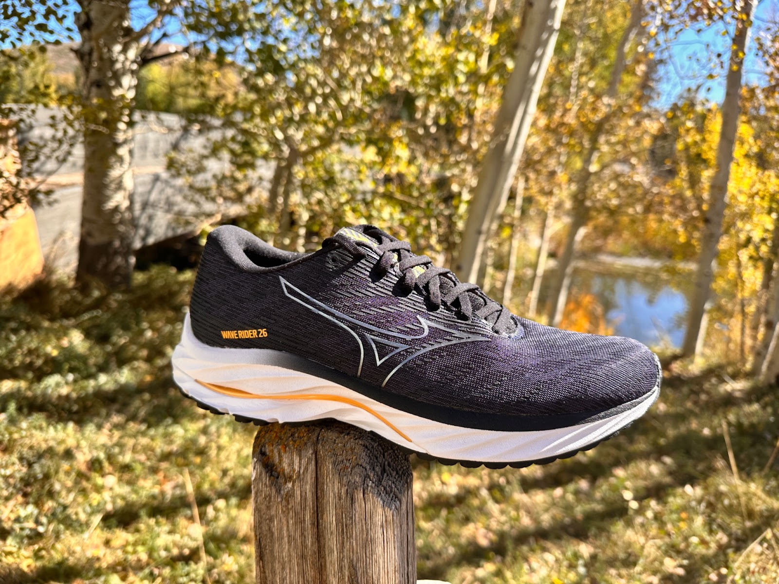 Mizuno Wave Rider 26 Review: Great Bounce and Stability