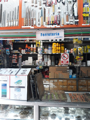 Opiniones de "Comercial Figueroa ComerFig" Ferretería, Herramientas, Material Eléctrico, Zapatería, Talabartería, Pesca… en Cuenca - Ferretería