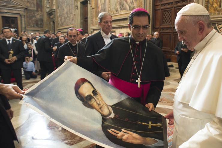 Phỏng vấn: “Ước mong Đức Thánh Cha Phanxico sẽ cổ vũ lấy Đức Romero như là mẫu gương lãnh đạo mục tử cho toàn Giáo hội”