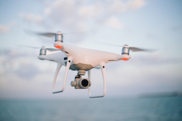 Drone-vliegt-voordelig-door-DroneKopenOnline-kortingscode