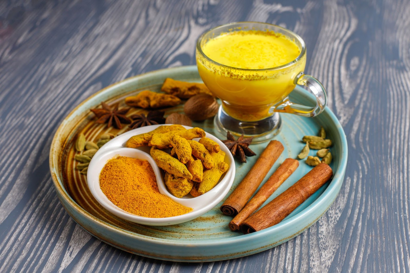Turmeric Latte (Lapte de curcuma):