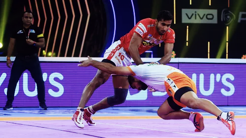 'Highly-Skilled Rakesh' dodging the Pune defender to make it to the midline