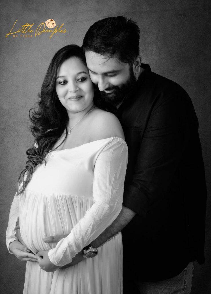 Little Dimples By Tisha is a well-known Maternity Photographers in Bangalore. Specialized in Maternity Photoshoot, pregnancy, and Baby Photoshoot Bangalore.