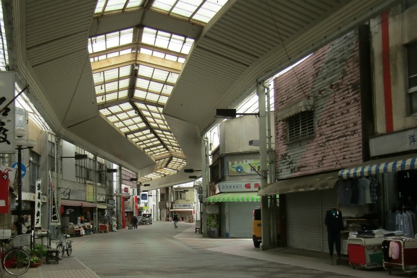 商店街のひったくり抑止は持続的な防犯対策が必要