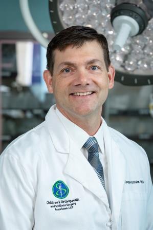 best-spine-surgeon-florida-gregory-hahn