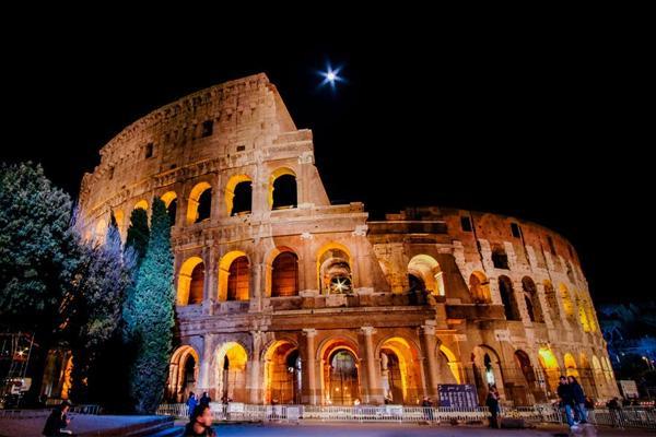 ที่เที่ยวในอิตาลี เมืองแห่งศิลปะ สุดโรแมนติก - โคลอสเซียม (Colosseum)