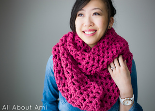 Knitted Thick And Thin Cowl - All About Ami